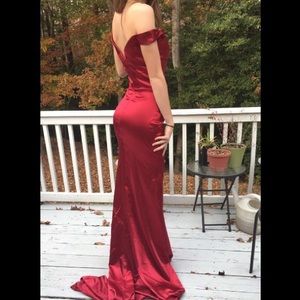 Red Off Shoulder Prom dress